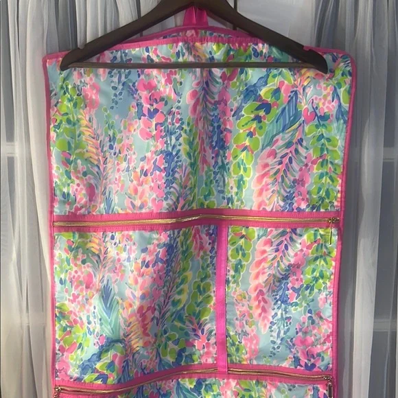 Lilly Pulitzer catch the wave garment bag travel suitcase - Picture 2 of 9